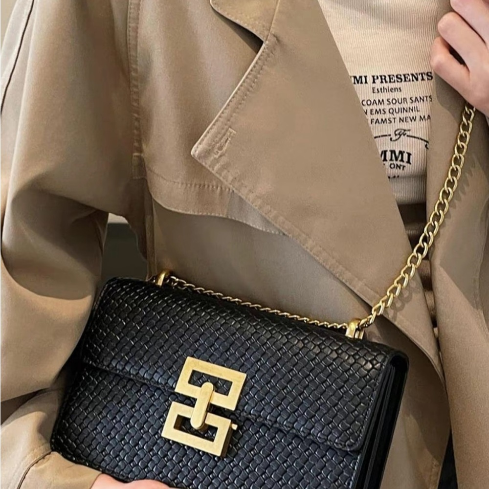 Elegant Black Woven Chain Bag
